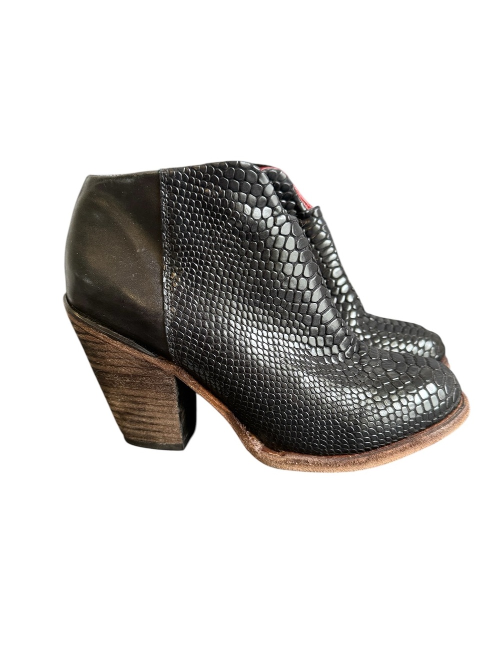 Freebird by Steven Detroit Boots Black Snake Embossed Leather‎ Ankle Booties 9